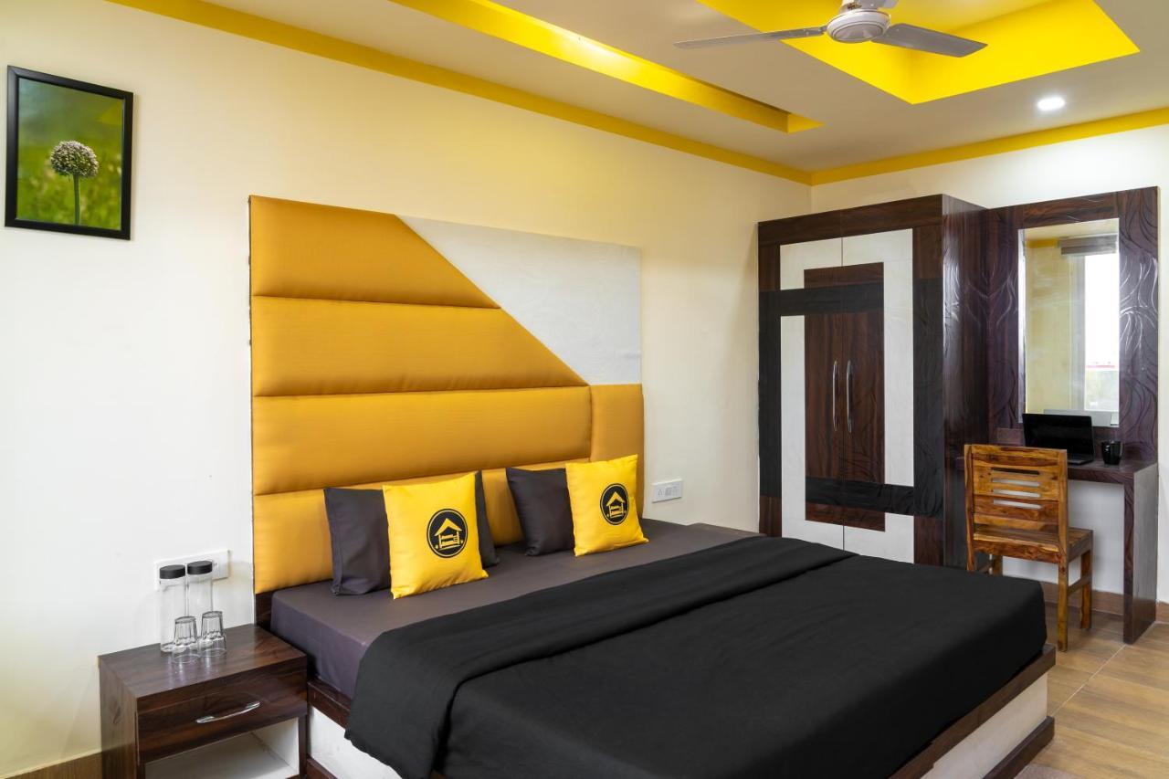 The Hosteller Dehradun Exteriör bild