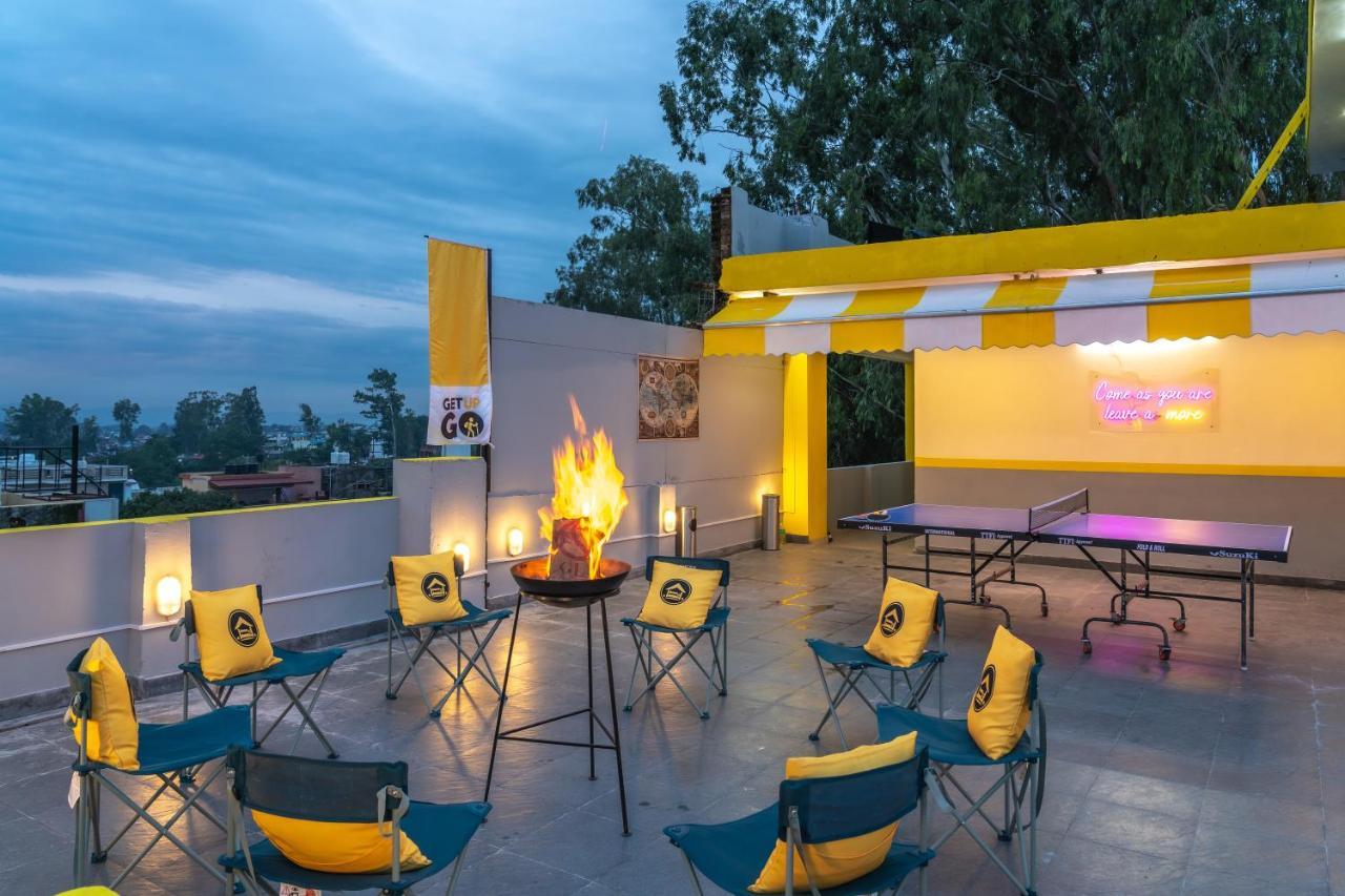 The Hosteller Dehradun Exteriör bild