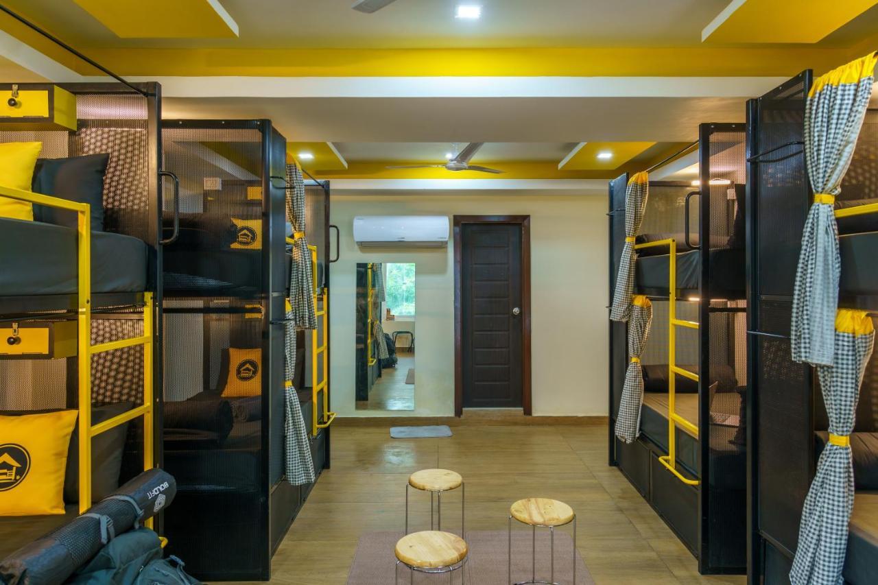 The Hosteller Dehradun Exteriör bild