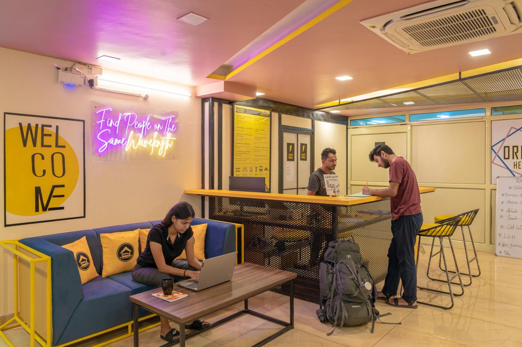 The Hosteller Dehradun Exteriör bild